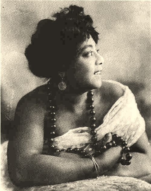 Mamie Smith 1920s (Classic Blues) Early Blues Pioneers (born before 1910)
